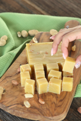 400 gr Yer Fıstıklı İrmik Helvası