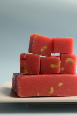 400 gr Çilek Aromalı Yer Fıstıklı İrmik Helvası