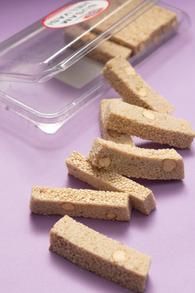 180 gr Leblebili Susam Helvası